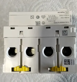 Interruptor Diferencial Schneider Electric 25A