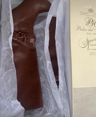 Botas de piel Pedro del Hierro marrones.