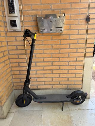 Xiaomi Mi Electric Scooter Essential