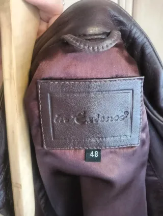 Chaqueta de cuero mujer.