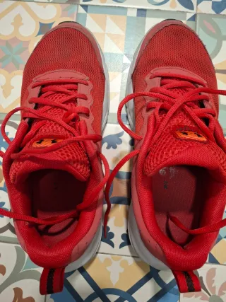 Deportivas Under Armour Rojas