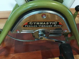 Bicicleta Estática Roja y Verde Con función Remo