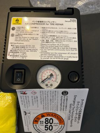 Baliza V16 y compresor aire coche