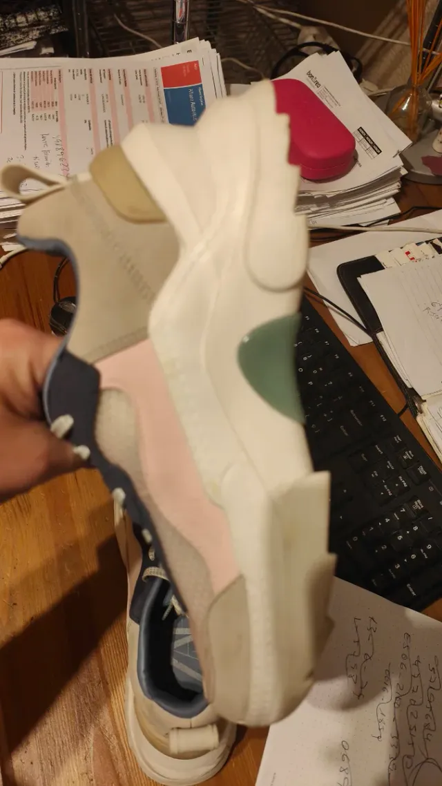 Zapatillas Zara Beige y Gris