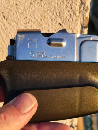 Cargador Benelli Argo Cal. 300 Win Mag