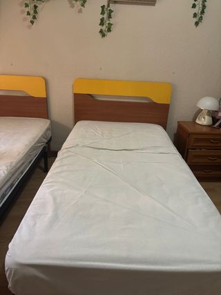 Juego de 2 camas con colchón