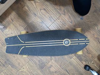Longboard tipo cruiser
