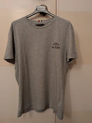 T-shirt Tommy Hilfiger Grigia