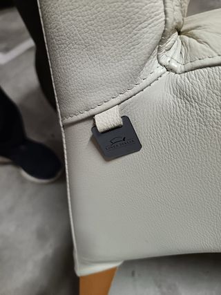 Sillas de comedor de cuero y madera