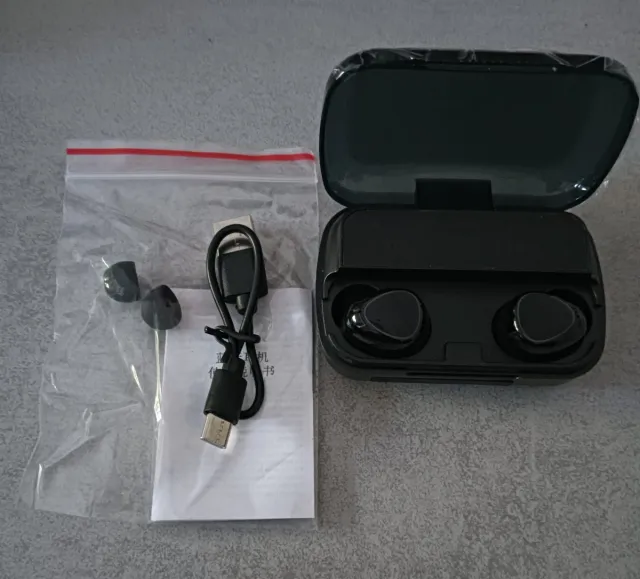 Fones de Ouvido Bluetooth M10 TWS Pretos