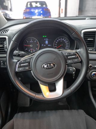 KIA Sportage 1.6 MHEV Business DCT 100kW 136CV 4X2