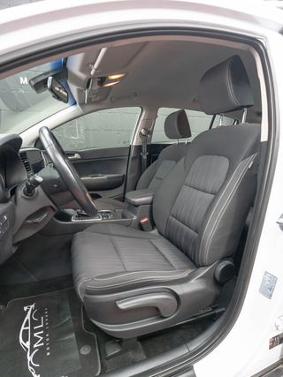 KIA Sportage 1.6 MHEV Business DCT 100kW 136CV 4X2