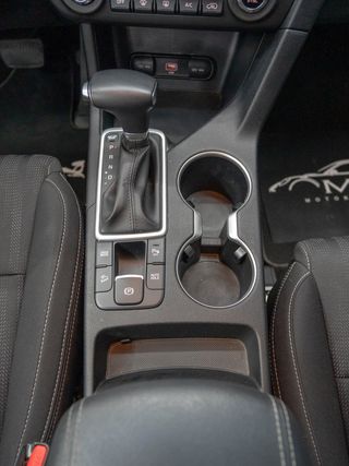 KIA Sportage 1.6 MHEV Business DCT 100kW 136CV 4X2