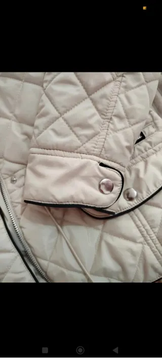 Chaqueta acolchada Vero Moda beige