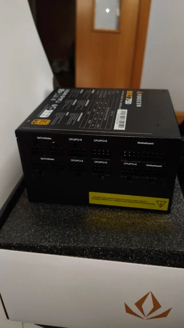 Fuente Alimentación Forgeon Bolt 750W 80+ Gold