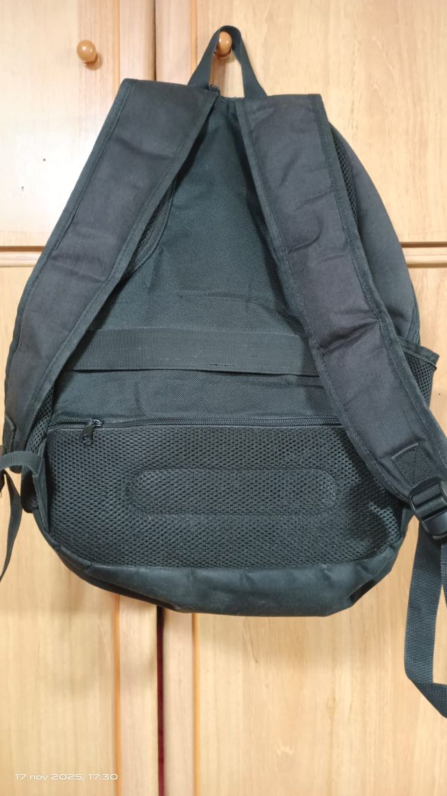 Mochila portátil con USB