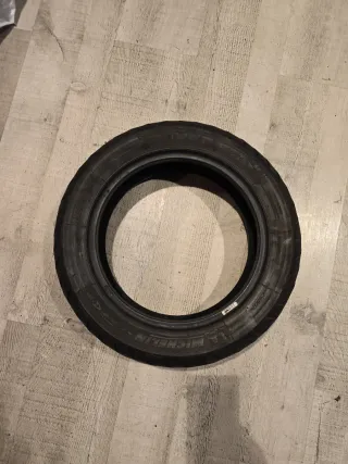 Neumático 130/70-12 62P usado Michellin