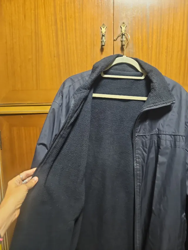 Chaqueta impermeable forrada
