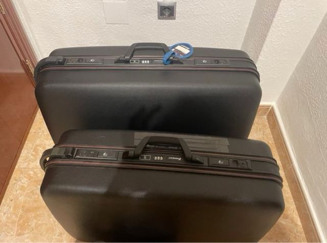 Juego de 2 Maletas Negras y Neceser