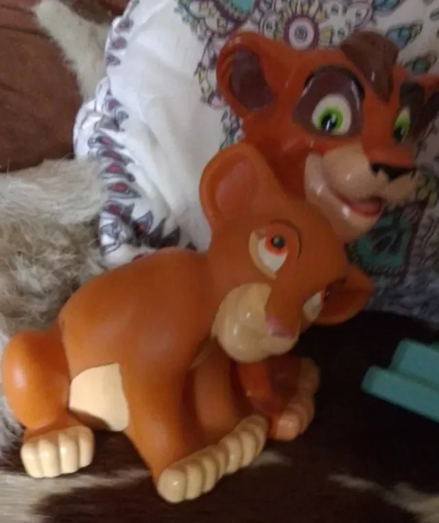 Lotto di vecchie scatole Disney