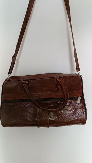 Bolso de mano de cuero marrón