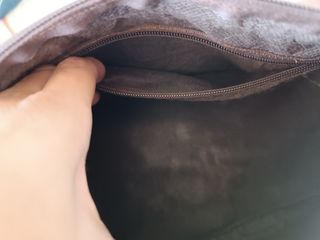 Bolso de mano de cuero marrón