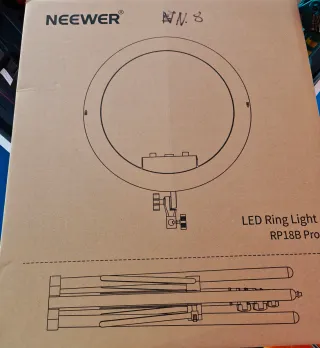 Aro de Luz LED Neewer 18 + Soporte