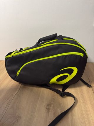 Paletero pádel Asics negro y verde