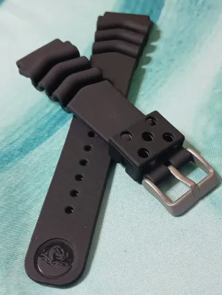 Correa de silicona Seiko 22mm negra