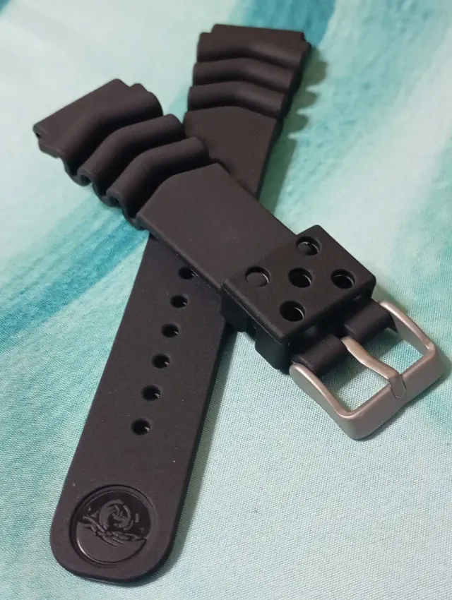 Correa de silicona Seiko 22mm negra