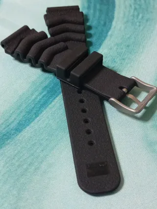 Correa de silicona Seiko 22mm negra
