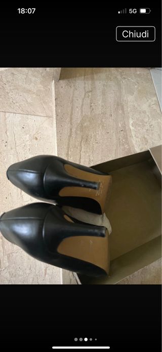 Décolleté donna nere