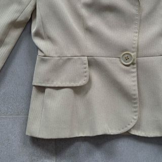 [M] Mango - Americana corta beige forro jacquard