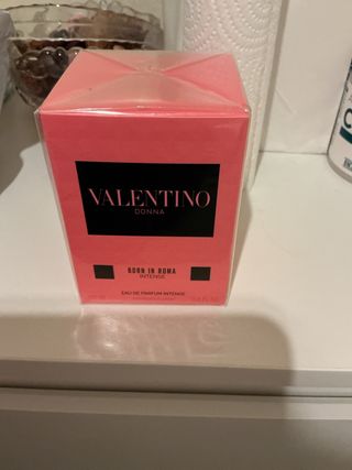 Valentino Donna Born in Roma Intense