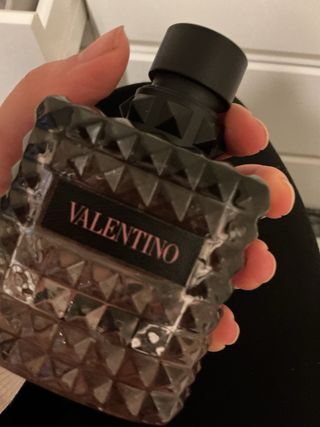 Valentino Donna Born in Roma Intense