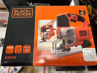 Sierra Caladora Black+Decker 650W