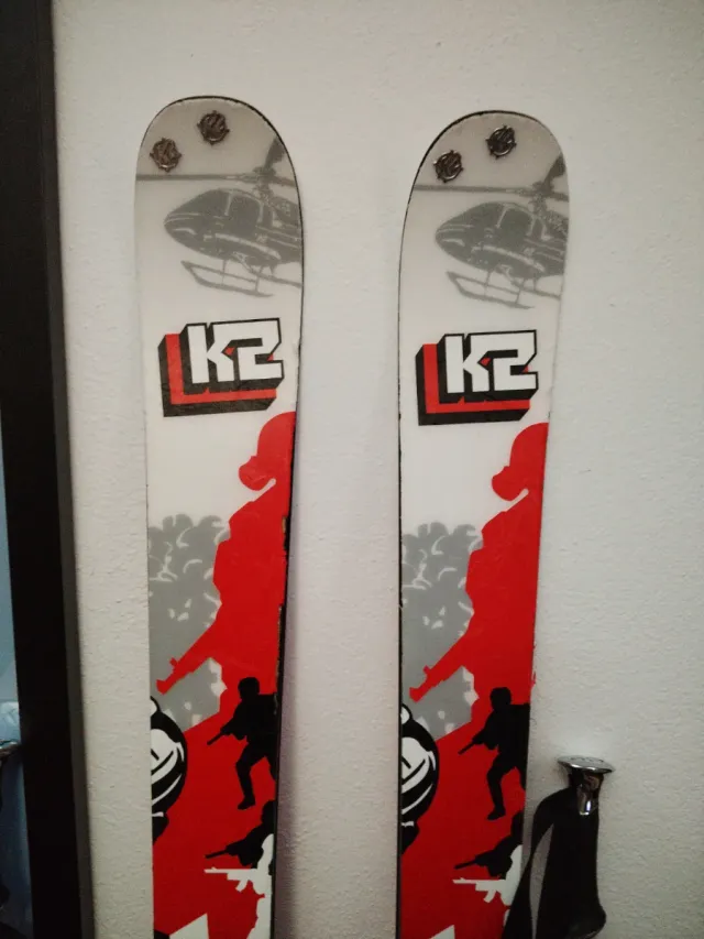 Esquís K2 + Fijaciones Salomon + Botas