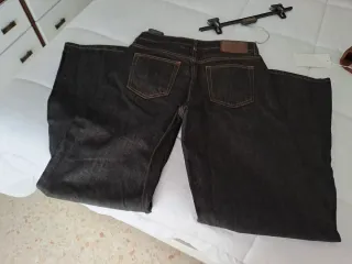 Pantalón vaquero Zara Talla 38