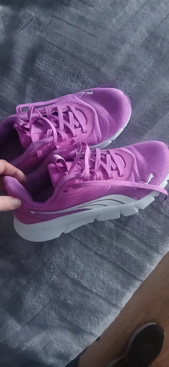 Zapatillas Puma puestas una vez solo