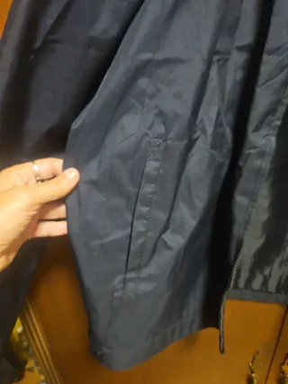 Chaqueta impermeable entretiempo azul