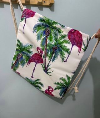 Mochila de cuerdas con flamencos