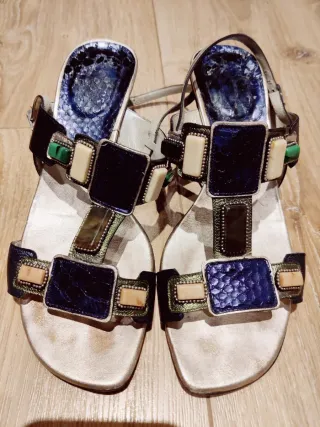 Sandalias Talla 38 con Apliques