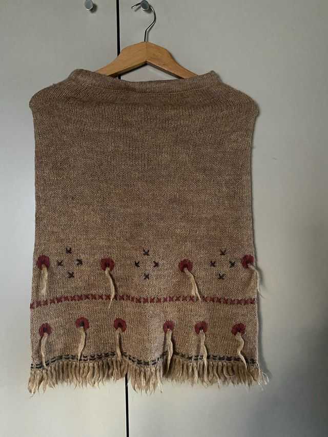 Conjunto Hoss: Chaqueta Larga y Falda Lana