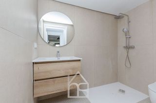 Casa pareada en venta en Pedró en Cornellà de Llobregat