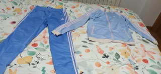 Chándal Adidas azul y rosa