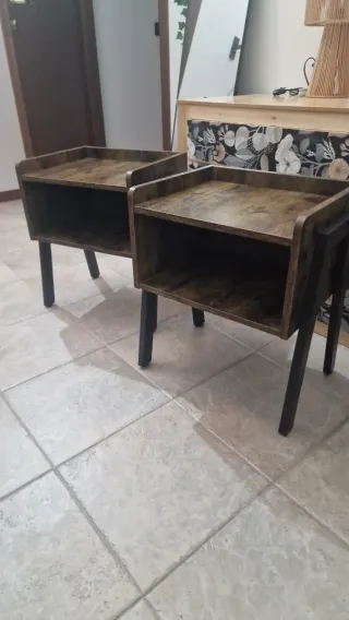 Set 2 comodini in legno