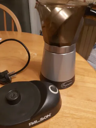 CAFETERA ELÉCTRICA PALSON.  ITALIANA DE 6 TAZAS