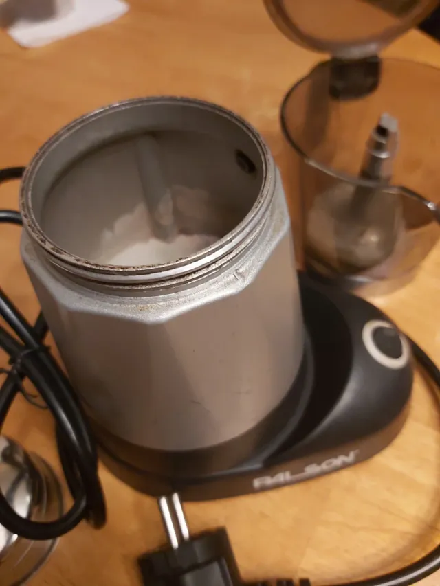 CAFETERA ELÉCTRICA PALSON.  ITALIANA DE 6 TAZAS
