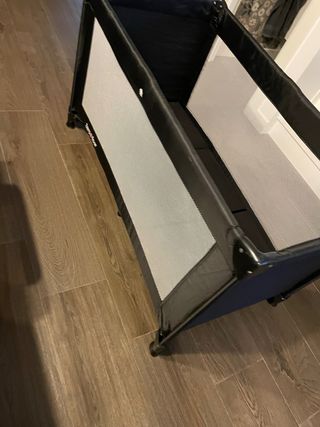 Cuna de viaje plegable