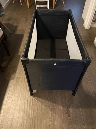 Cuna de viaje plegable